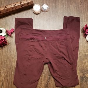 Lululemon size 8 yoga pants